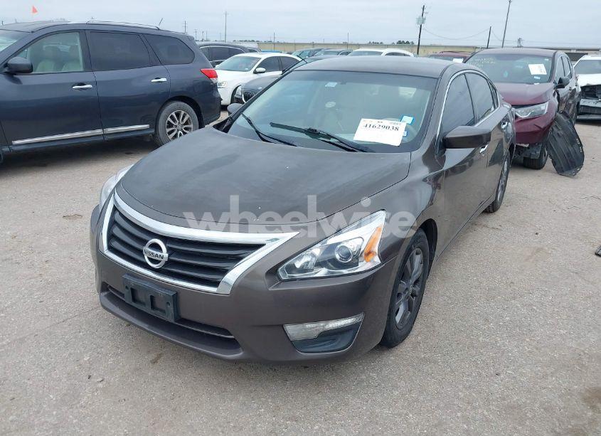 Photo 2 of 2015 Nissan Altima 2.5 S (VIN 1N4AL3AP0FC212242)