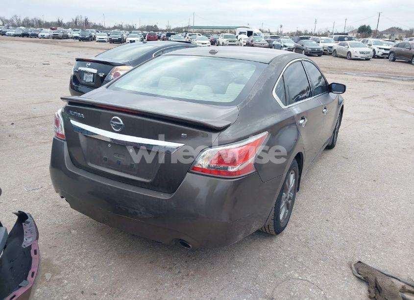 Photo 4 of 2015 Nissan Altima 2.5 S (VIN 1N4AL3AP0FC212242)