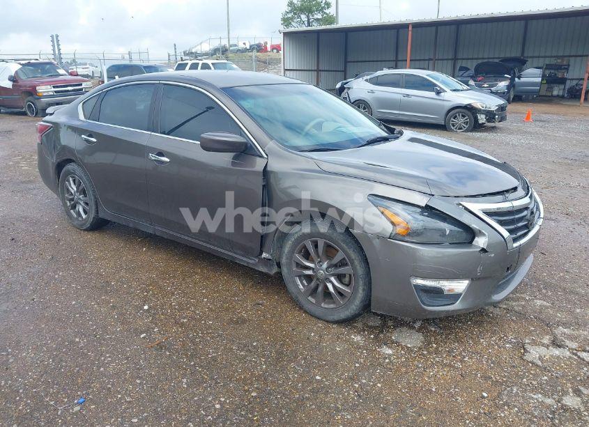 2015 Nissan Altima 2.5 S (VIN 1N4AL3AP0FC224164) main photo