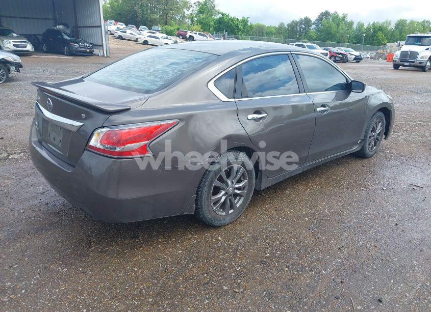 Photo 4 of 2015 Nissan Altima 2.5 S (VIN 1N4AL3AP0FC224164)