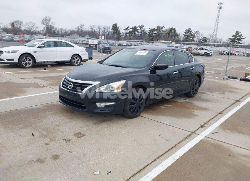 Photo 2 of 2015 Nissan Altima 2.5 S (VIN 1N4AL3AP0FC230000)