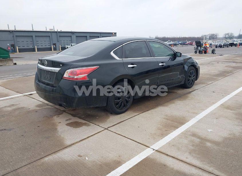 Photo 4 of 2015 Nissan Altima 2.5 S (VIN 1N4AL3AP0FC230000)