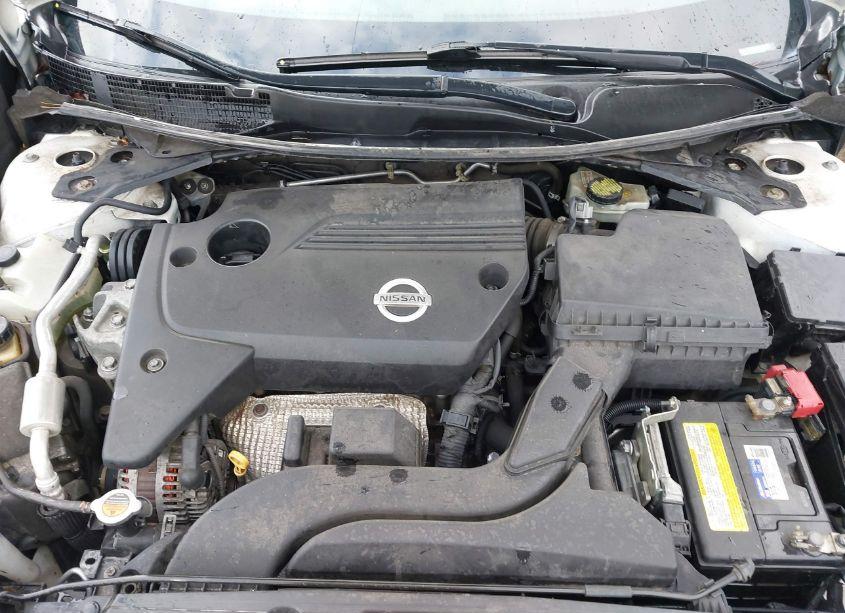 Photo 10 of 2015 Nissan Altima 2.5 S (VIN 1N4AL3AP0FC230529)