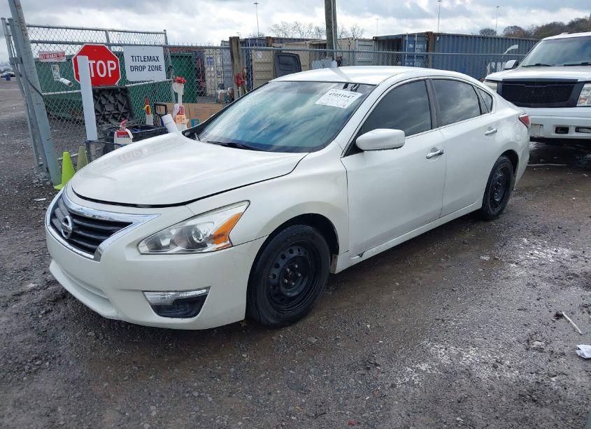 Photo 2 of 2015 Nissan Altima 2.5 S (VIN 1N4AL3AP0FC230529)
