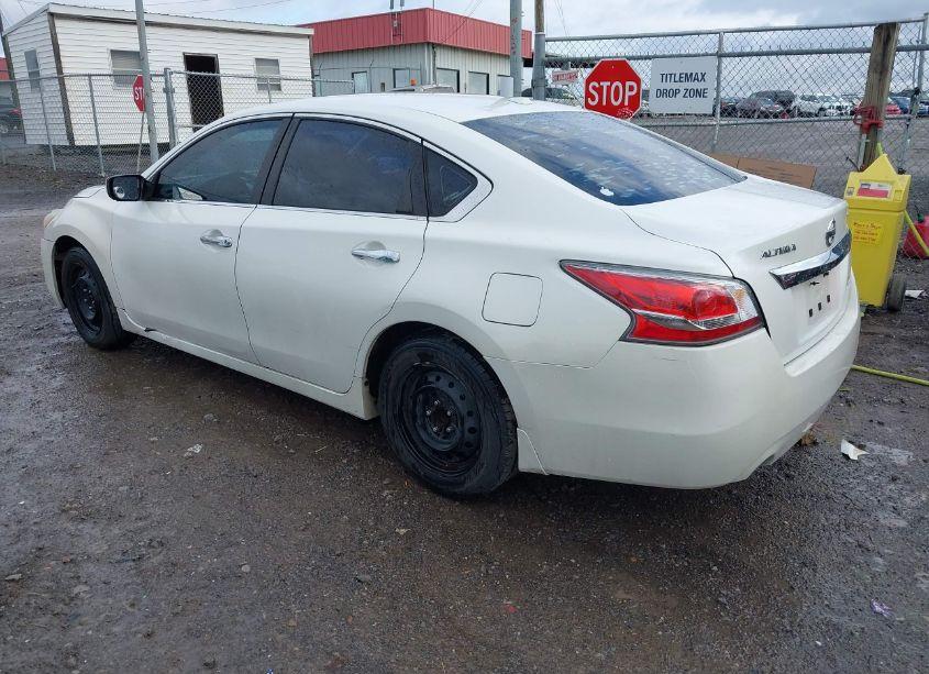Photo 3 of 2015 Nissan Altima 2.5 S (VIN 1N4AL3AP0FC230529)