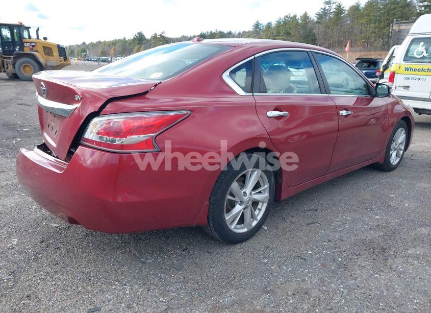 Photo 4 of 2015 Nissan Altima 2.5 SV (VIN 1N4AL3AP0FC236136)