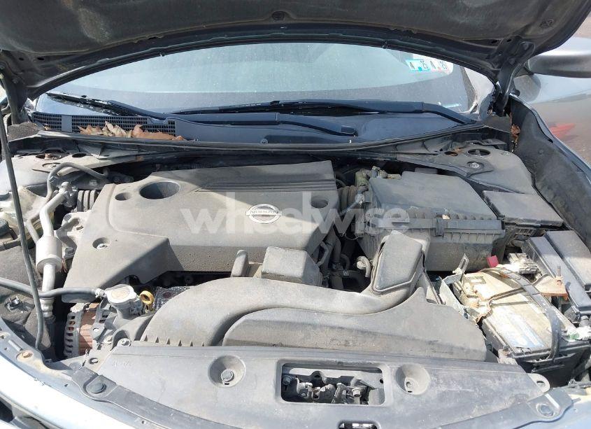 Photo 10 of 2015 Nissan Altima 2.5/2.5 S/2.5 SL/2.5 SV (VIN 1N4AL3AP0FC241532)