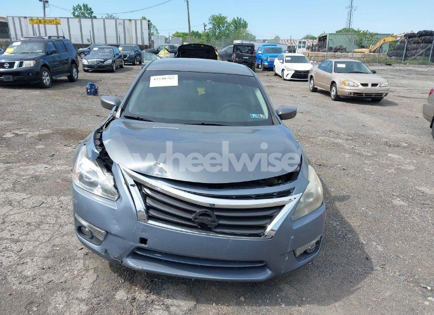 Photo 13 of 2015 Nissan Altima 2.5/2.5 S/2.5 SL/2.5 SV (VIN 1N4AL3AP0FC241532)