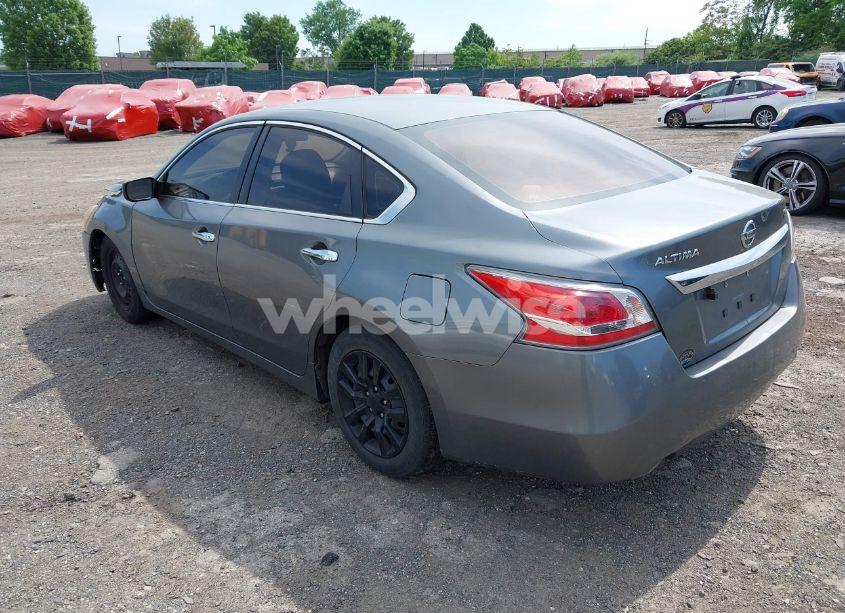 Photo 3 of 2015 Nissan Altima 2.5/2.5 S/2.5 SL/2.5 SV (VIN 1N4AL3AP0FC241532)