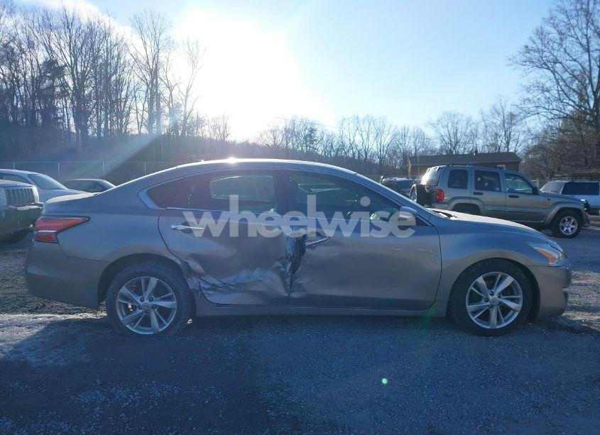 Photo 14 of 2015 Nissan Altima 2.5/2.5 S/2.5 SL/2.5 SV (VIN 1N4AL3AP0FC247217)