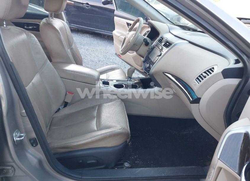 Photo 5 of 2015 Nissan Altima 2.5/2.5 S/2.5 SL/2.5 SV (VIN 1N4AL3AP0FC247217)