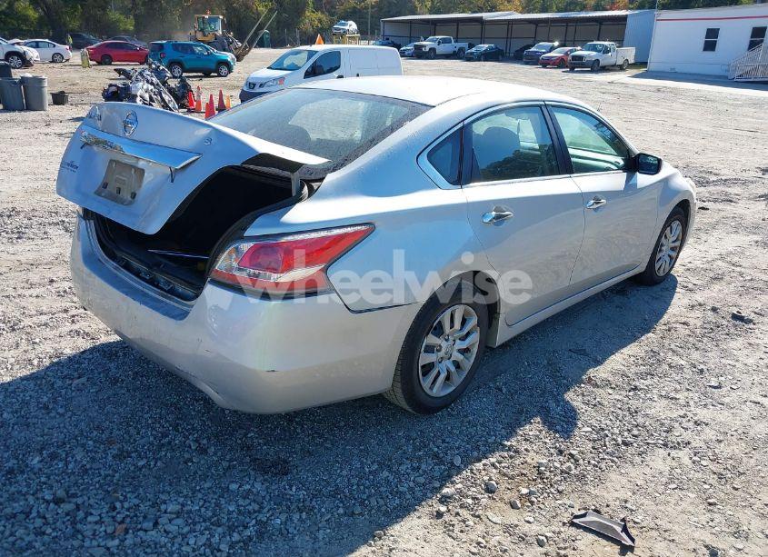 Photo 4 of 2015 Nissan Altima 2.5/2.5 S/2.5 SL/2.5 SV (VIN 1N4AL3AP0FC248724)