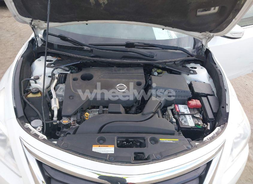 Photo 10 of 2015 Nissan Altima 2.5 SL (VIN 1N4AL3AP0FC252563)