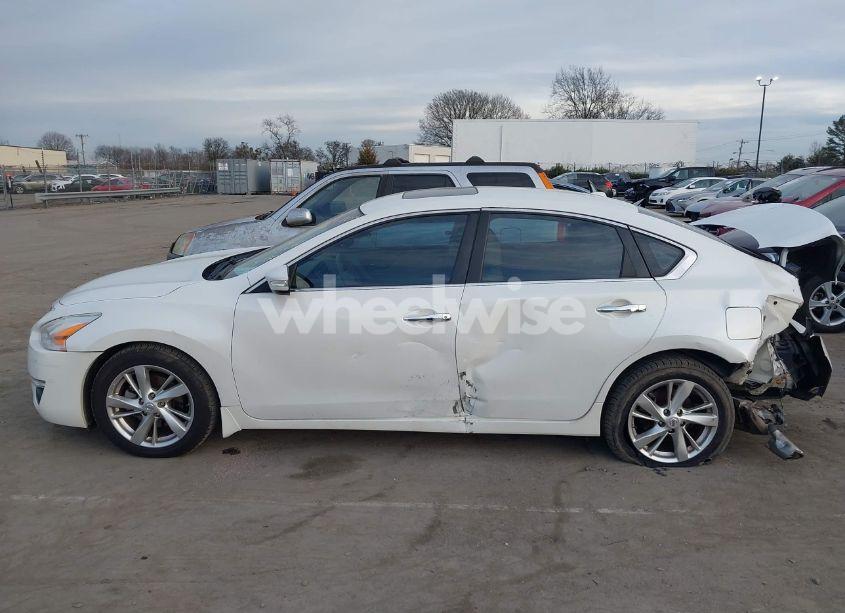 Photo 14 of 2015 Nissan Altima 2.5 SL (VIN 1N4AL3AP0FC252563)