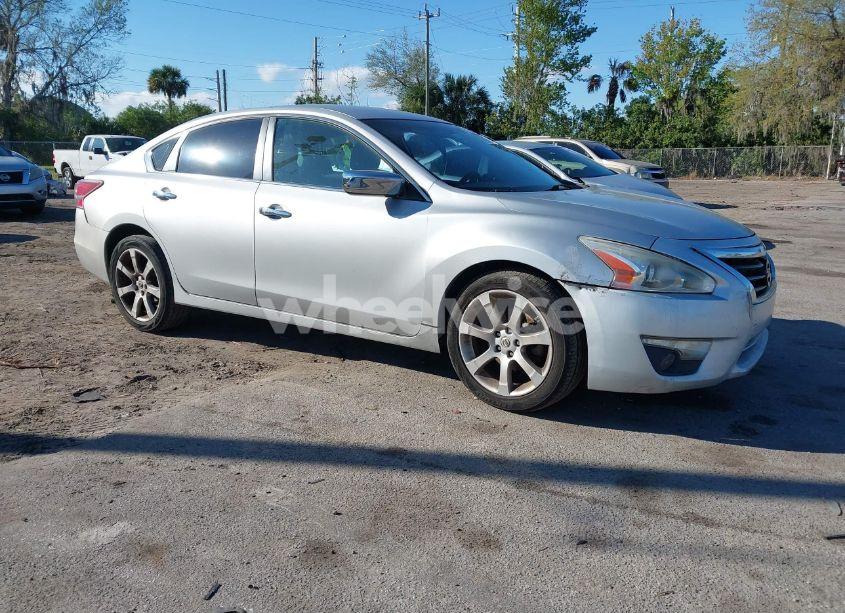 2015 Nissan Altima 2.5/2.5 S/2.5 SL/2.5 SV (VIN 1N4AL3AP0FC253678) main photo