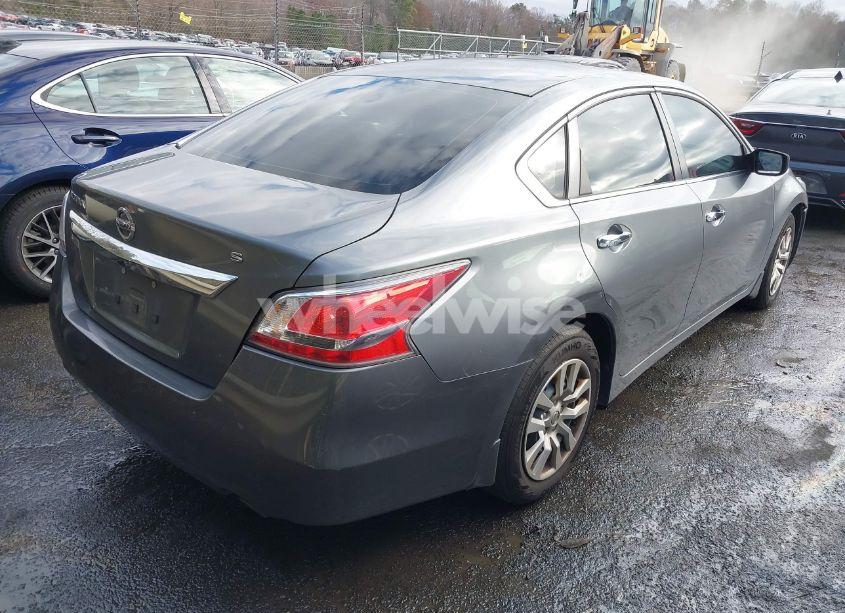 Photo 4 of 2015 Nissan Altima 2.5 S (VIN 1N4AL3AP0FC268231)