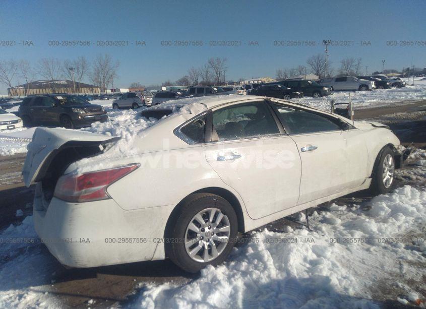 Photo 4 of 2015 Nissan Altima 2.5 S (VIN 1N4AL3AP0FC275597)