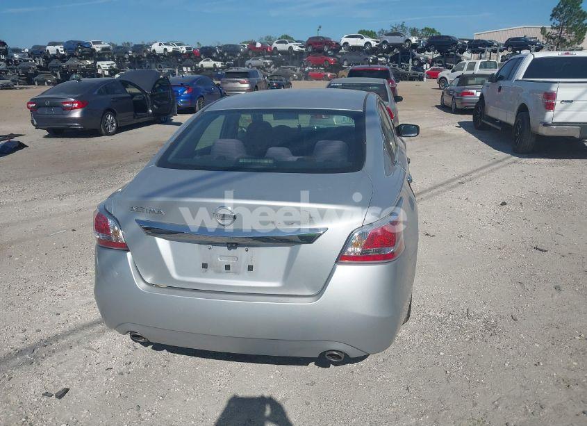 Photo 16 of 2015 Nissan Altima 2.5 (VIN 1N4AL3AP0FC282940)
