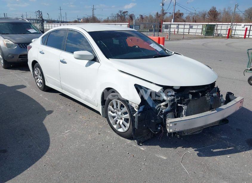 2015 Nissan Altima 2.5 S (VIN 1N4AL3AP0FC290021) main photo