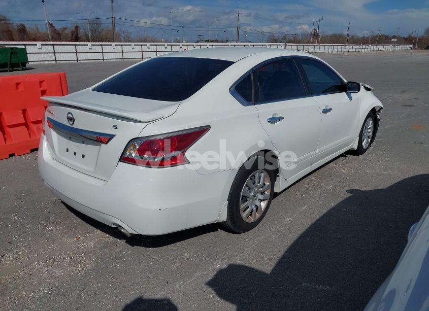 Photo 4 of 2015 Nissan Altima 2.5 S (VIN 1N4AL3AP0FC290021)