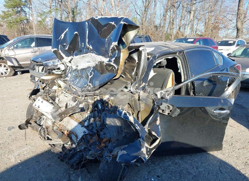 Photo 2 of 2015 Nissan Altima 2.5 S (VIN 1N4AL3AP0FC290679)