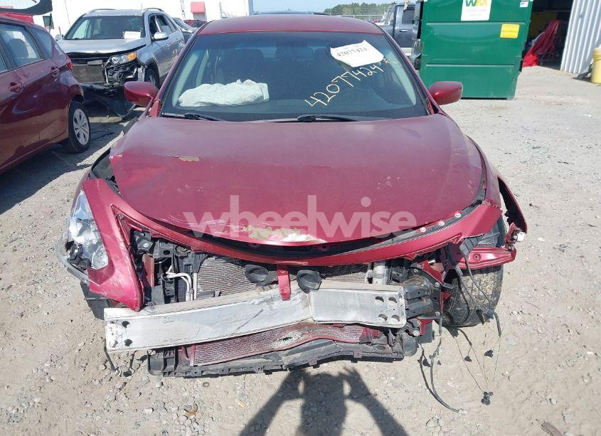 Photo 13 of 2015 Nissan Altima 2.5/2.5 S/2.5 SL/2.5 SV (VIN 1N4AL3AP0FC422758)