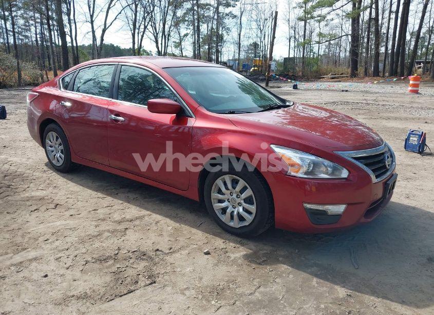2015 Nissan Altima 2.5/2.5 S/2.5 SL/2.5 SV (VIN 1N4AL3AP0FC438507) main photo