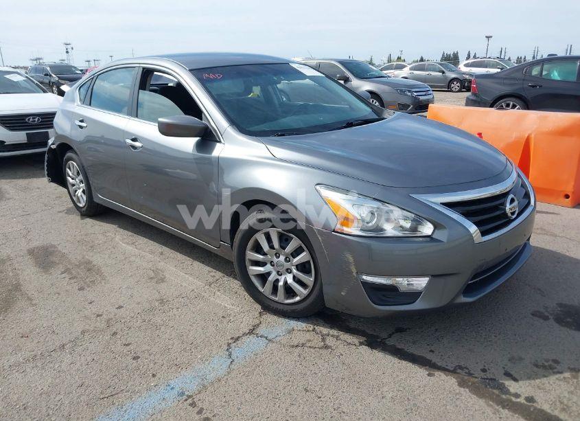 2015 Nissan Altima 2.5/2.5 S/2.5 SL/2.5 SV (VIN 1N4AL3AP0FC448017) main photo