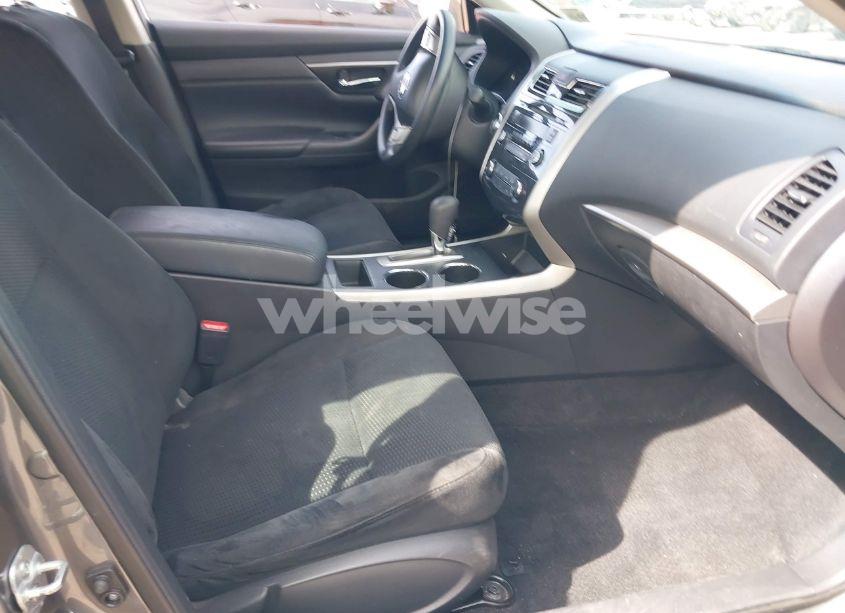 Photo 5 of 2015 Nissan Altima 2.5/2.5 S/2.5 SL/2.5 SV (VIN 1N4AL3AP0FC448017)