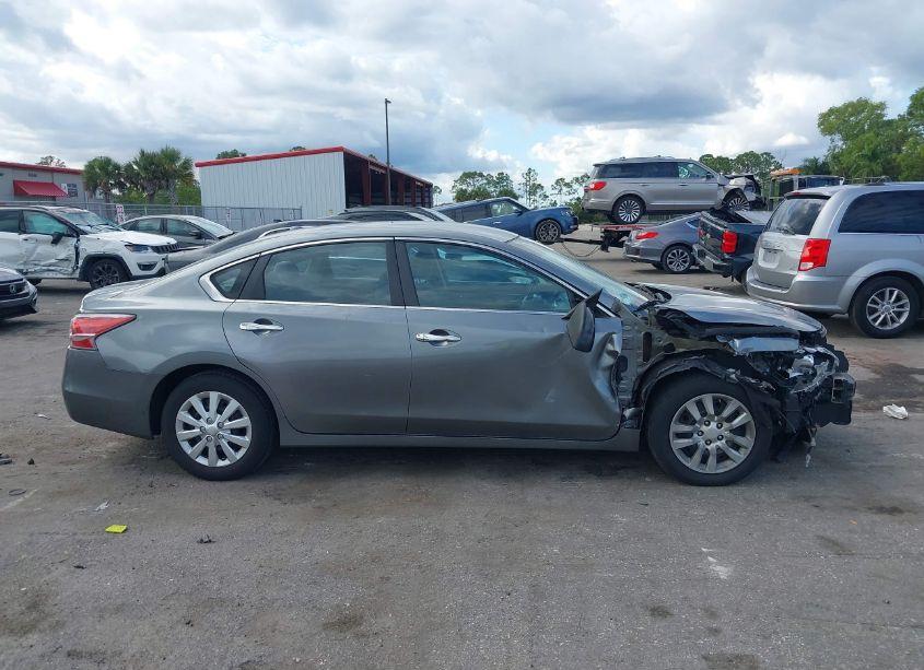 Photo 13 of 2015 Nissan Altima 2.5/2.5 S/2.5 SL/2.5 SV (VIN 1N4AL3AP0FC457266)