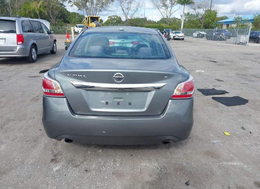 Photo 16 of 2015 Nissan Altima 2.5/2.5 S/2.5 SL/2.5 SV (VIN 1N4AL3AP0FC457266)