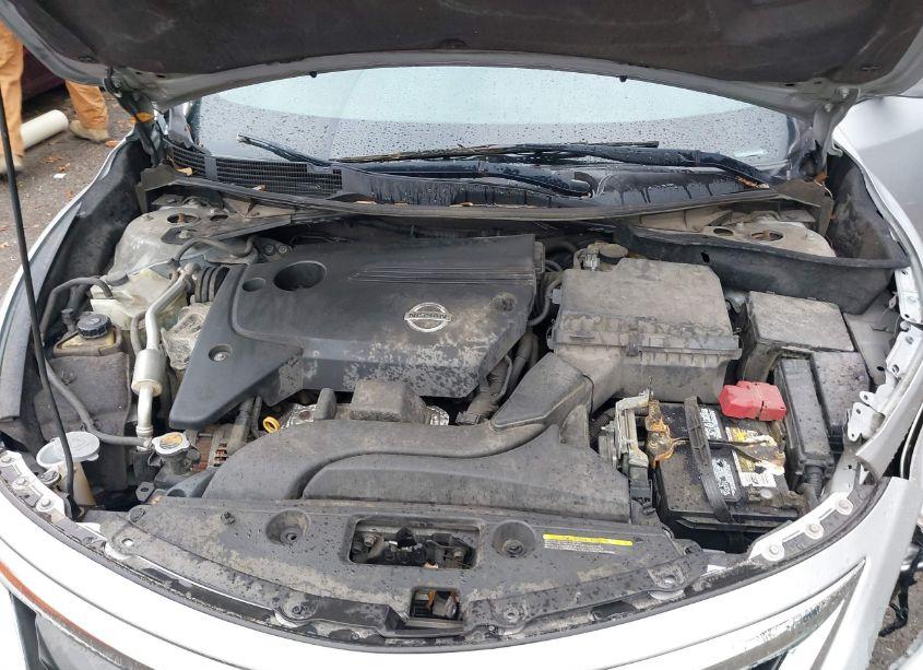 Photo 10 of 2015 Nissan Altima 2.5 S (VIN 1N4AL3AP0FC457848)