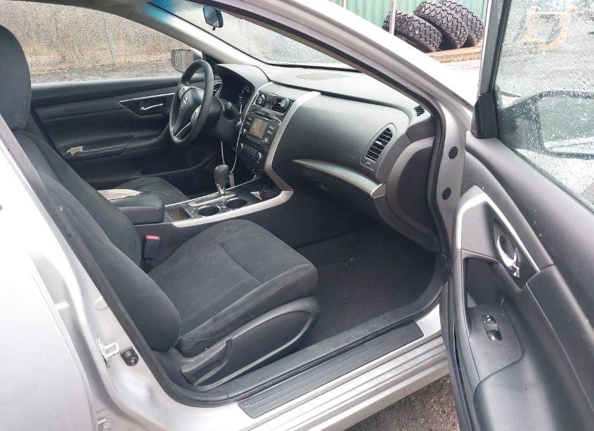 Photo 5 of 2015 Nissan Altima 2.5 S (VIN 1N4AL3AP0FC457848)