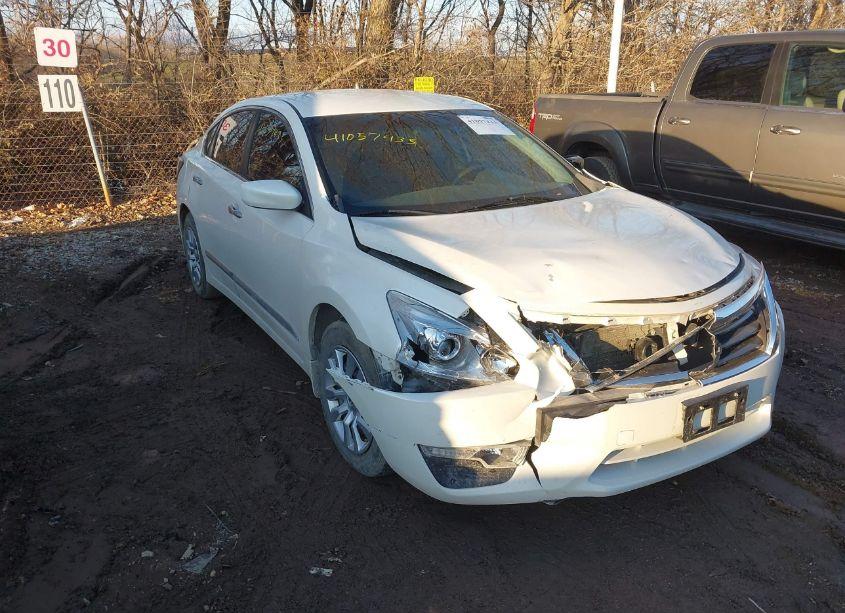 2015 Nissan Altima 2.5 S (VIN 1N4AL3AP0FC464024) main photo