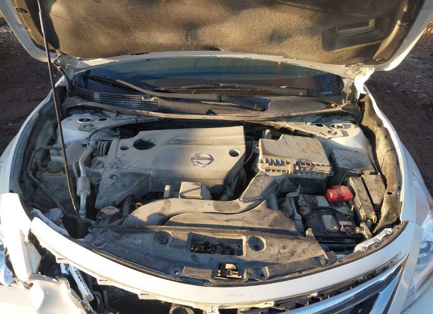 Photo 10 of 2015 Nissan Altima 2.5 S (VIN 1N4AL3AP0FC464024)
