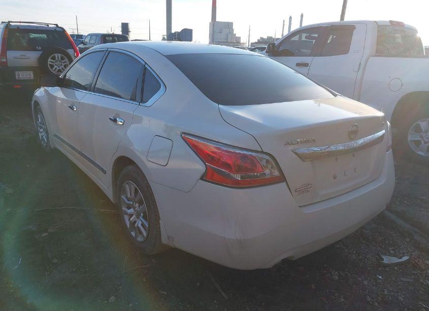 Photo 3 of 2015 Nissan Altima 2.5 S (VIN 1N4AL3AP0FC464024)