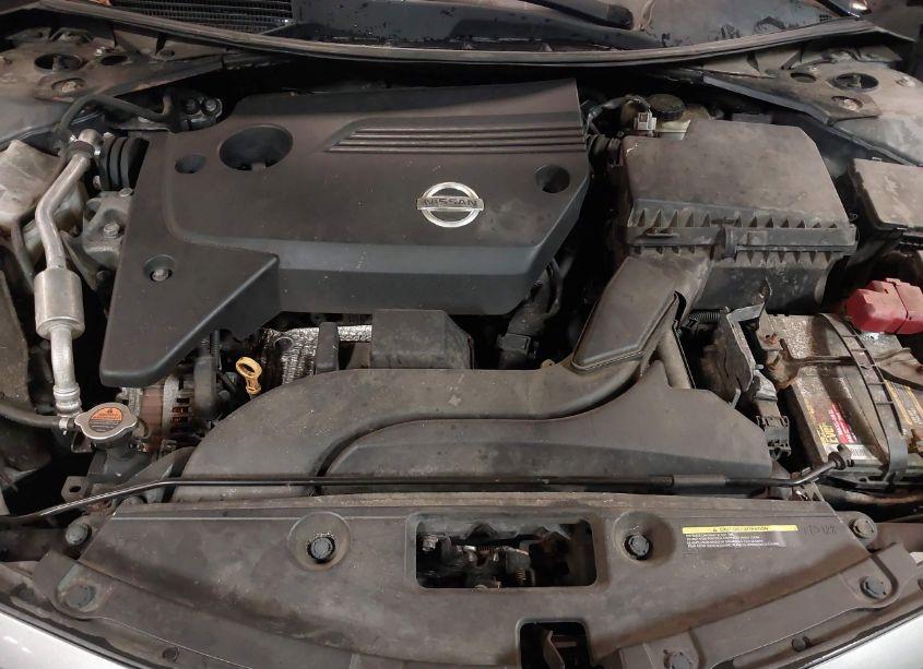 Photo 10 of 2015 Nissan Altima 2.5/2.5 S/2.5 SL/2.5 SV (VIN 1N4AL3AP0FC464735)