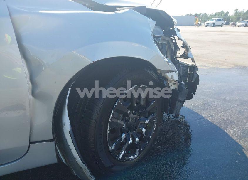 Photo 13 of 2015 Nissan Altima 2.5/2.5 S/2.5 SL/2.5 SV (VIN 1N4AL3AP0FC466288)