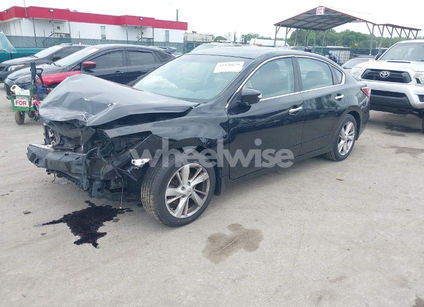 Photo 2 of 2015 Nissan Altima 2.5 SV (VIN 1N4AL3AP0FC486086)