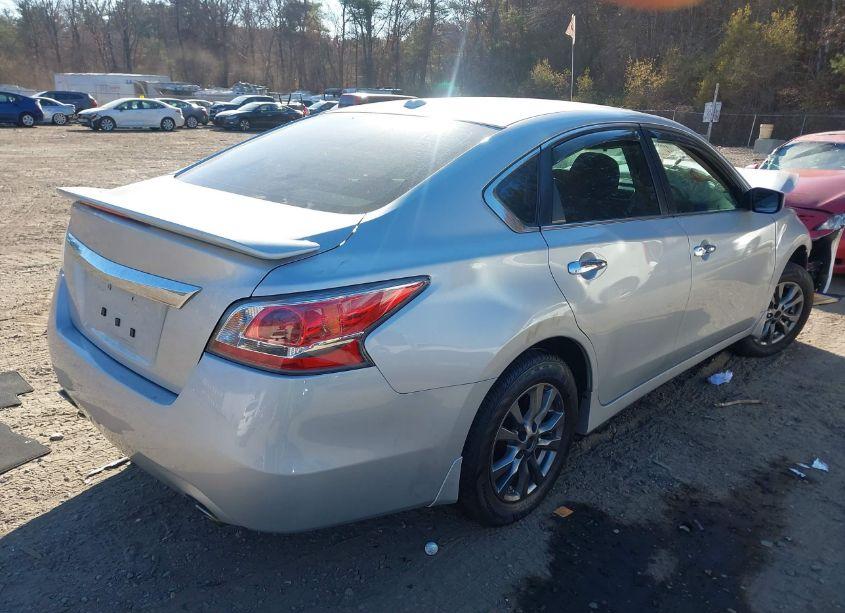 Photo 4 of 2015 Nissan Altima 2.5 S (VIN 1N4AL3AP0FC491028)