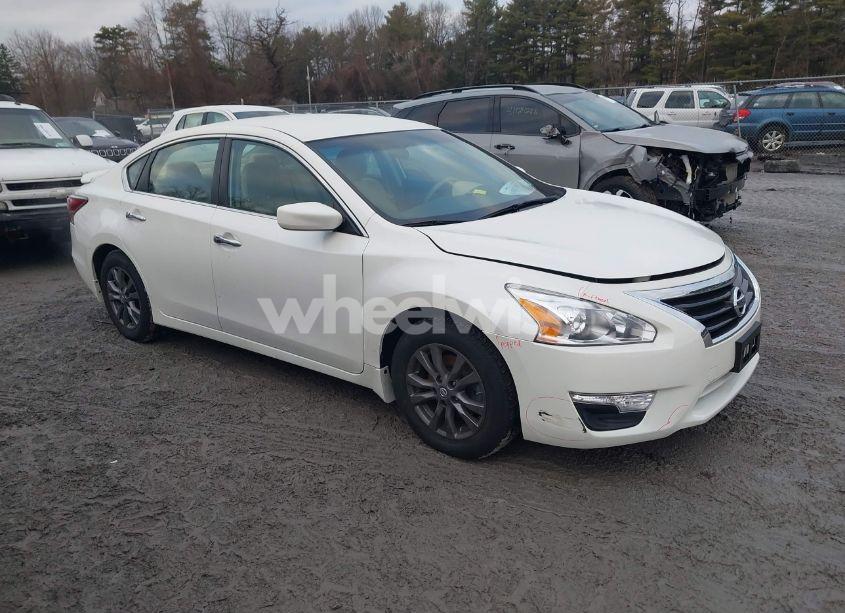 2015 Nissan Altima 2.5 S (VIN 1N4AL3AP0FC491224) main photo
