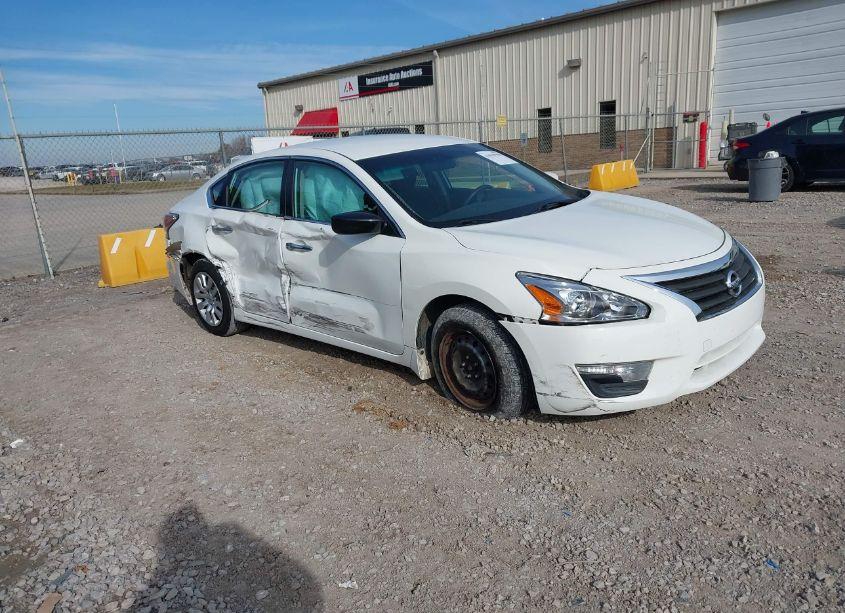 2015 Nissan Altima 2.5/2.5 S/2.5 SL/2.5 SV (VIN 1N4AL3AP0FC496357) main photo