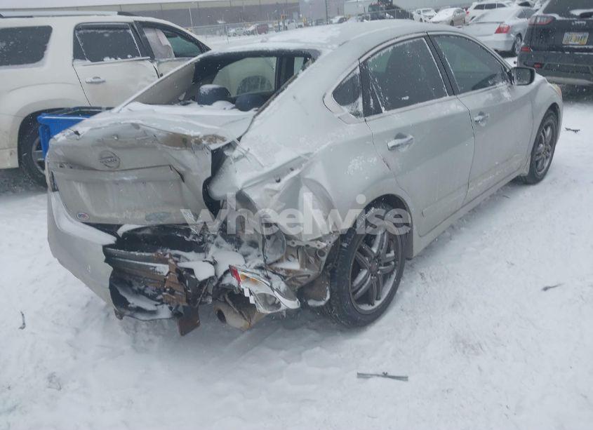 Photo 4 of 2015 Nissan Altima 2.5 S (VIN 1N4AL3AP0FC578072)