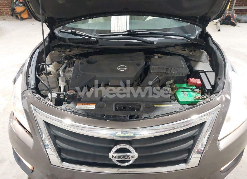 Photo 10 of 2015 Nissan Altima 2.5 S (VIN 1N4AL3AP0FC581165)