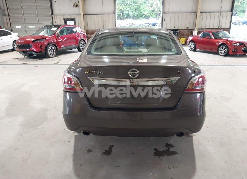 Photo 16 of 2015 Nissan Altima 2.5 S (VIN 1N4AL3AP0FC581165)