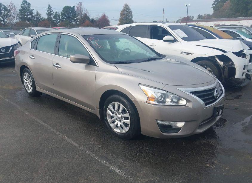 2015 Nissan Altima 2.5 S (VIN 1N4AL3AP0FC582512) main photo