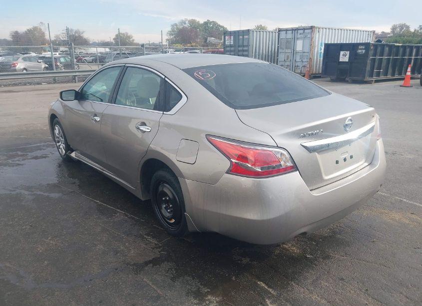 Photo 3 of 2015 Nissan Altima 2.5 S (VIN 1N4AL3AP0FC582512)