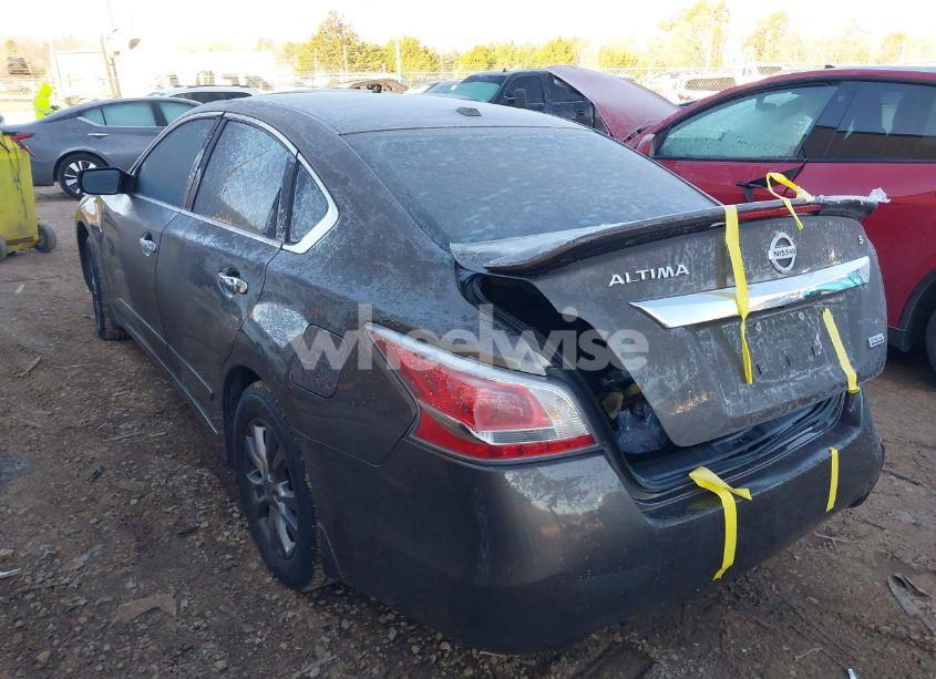 Photo 3 of 2015 Nissan Altima 2.5 S (VIN 1N4AL3AP0FC584616)