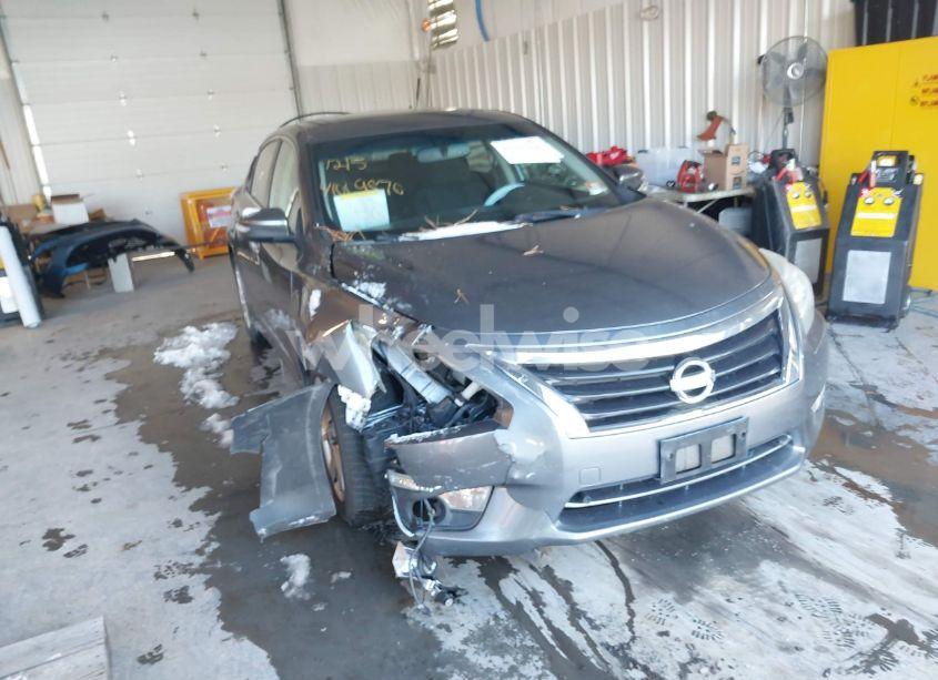 2015 Nissan Altima 2.5 SV (VIN 1N4AL3AP0FC589198) main photo