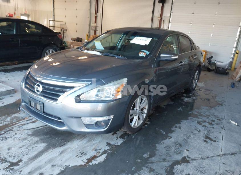 Photo 2 of 2015 Nissan Altima 2.5 SV (VIN 1N4AL3AP0FC589198)